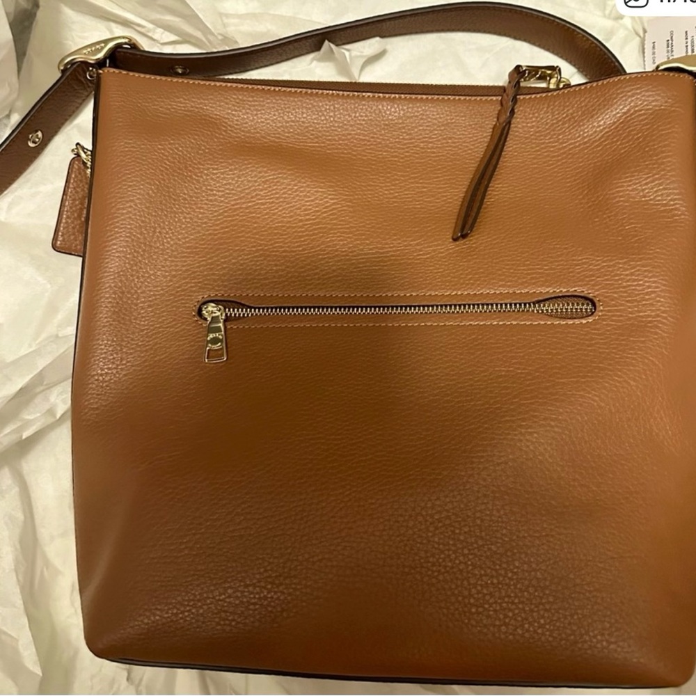 Coach Val Duffle Bag in Tan refined pebble Leather Shoulder Bag like new - Picture 6 of 7
